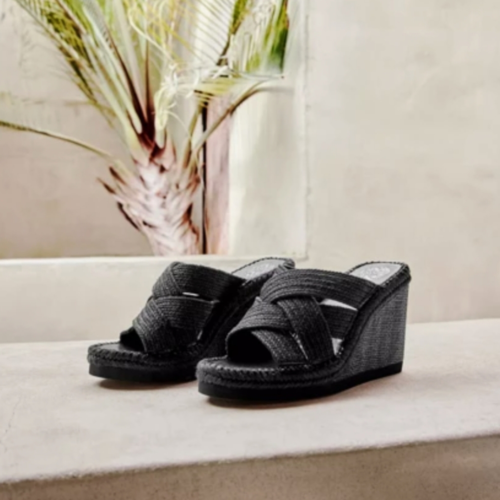New Vince Camuto Black wedge sandals  size 7.5
